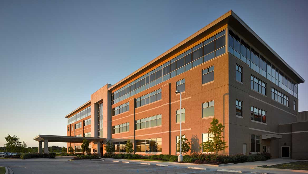 James Devin Moncus Medical Office Building - LEMOINE Building Construction